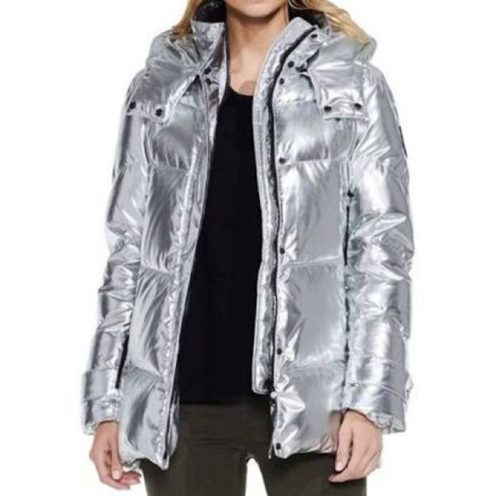 Metallic Puffer